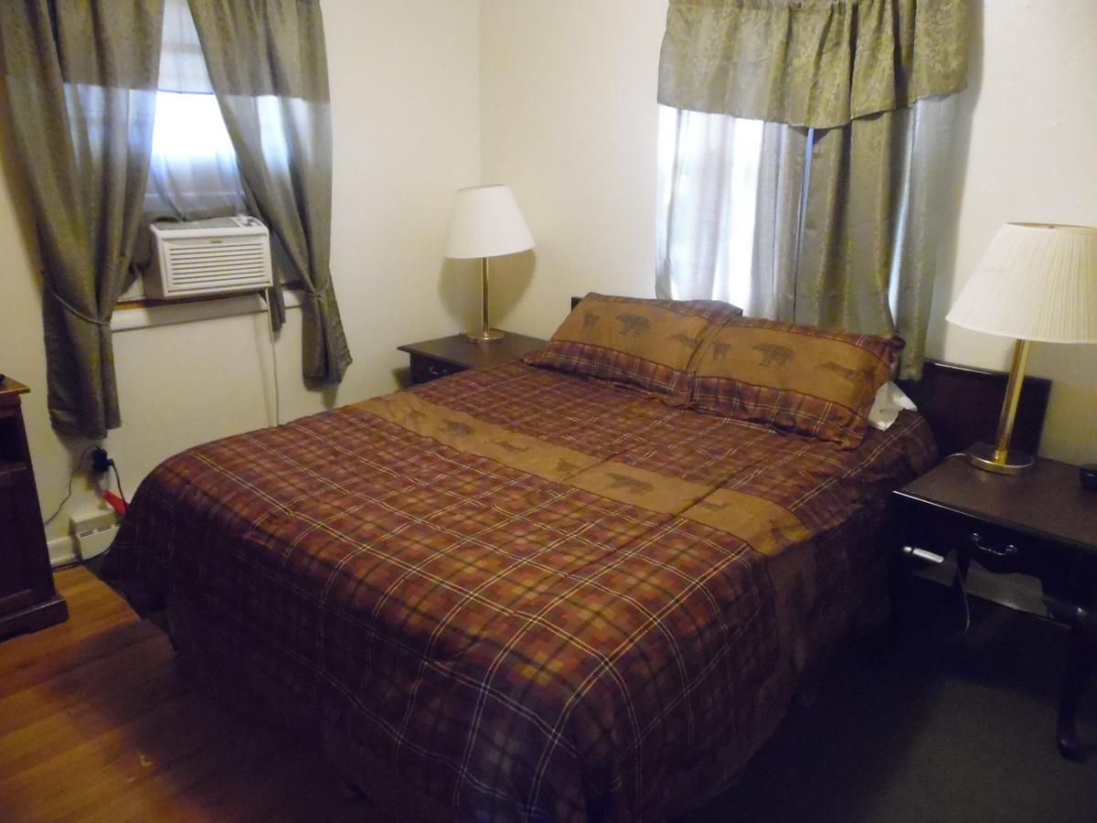 Yellowstone Motel 5*